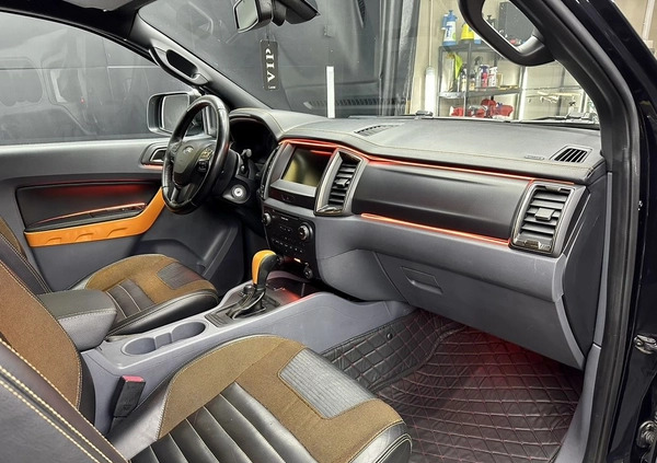 Ford Ranger cena 99999 przebieg: 155000, rok produkcji 2016 z Gliwice małe 121